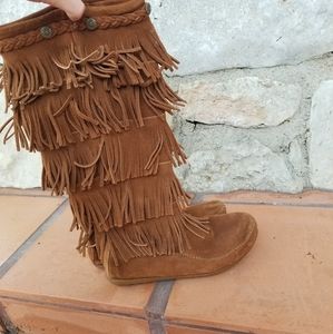 Minnetonka 5 Layer Fridge Boots